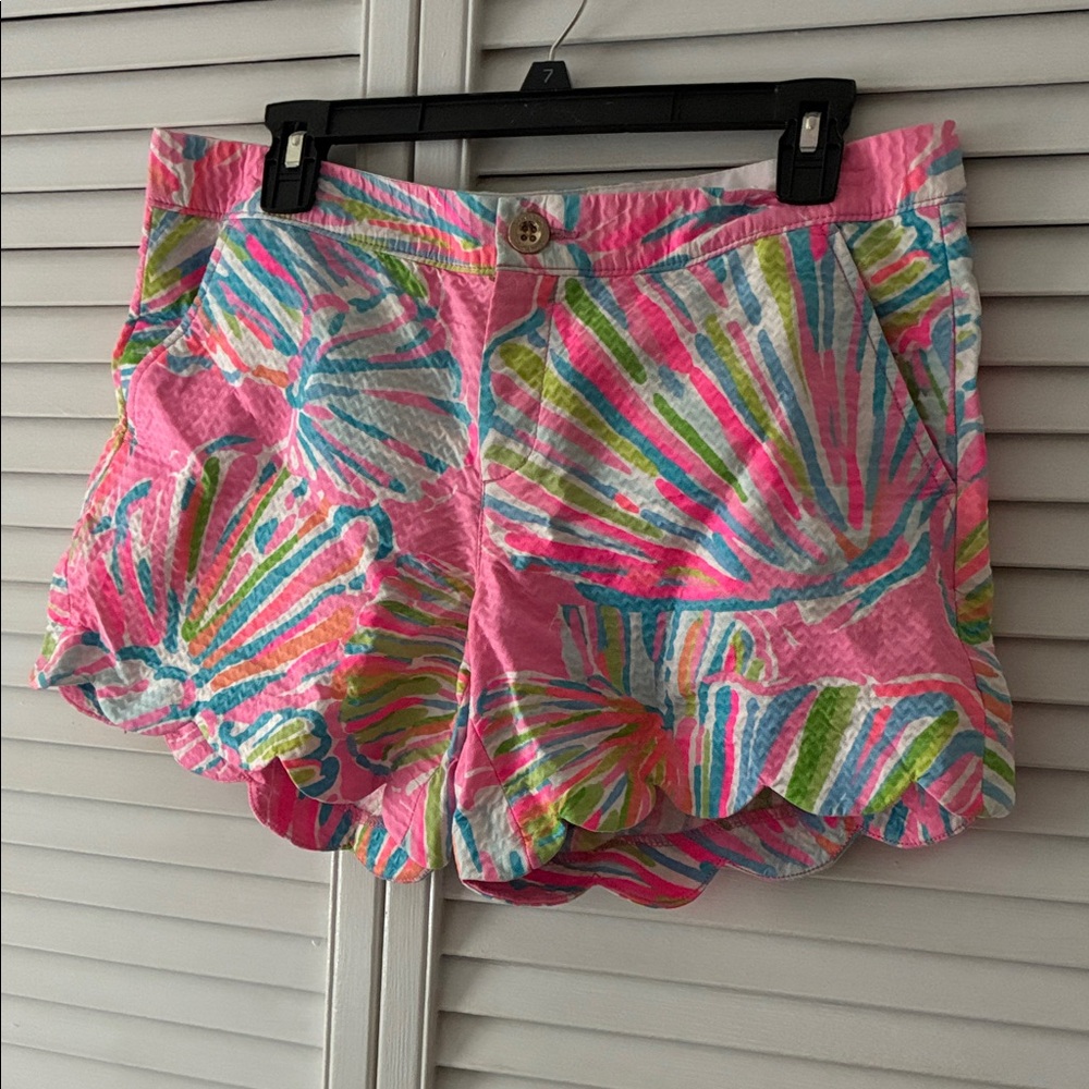 Lilly Pulitzer buttercup shorts